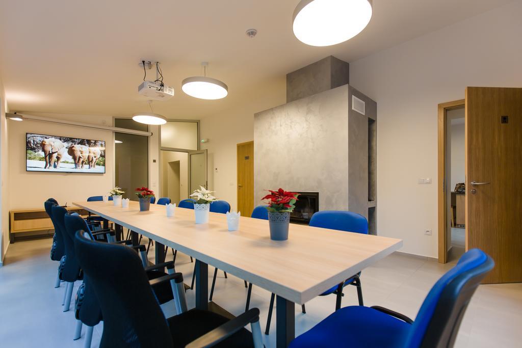 Vila Vivenot มาลา โมราฟกา ภายนอก รูปภาพ